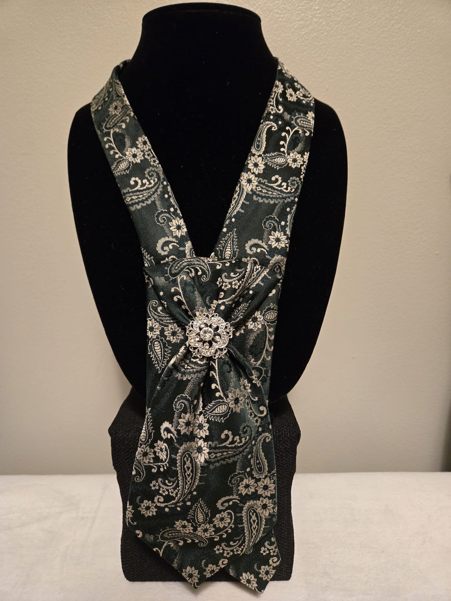 Forest Paisley | Mama's Ties