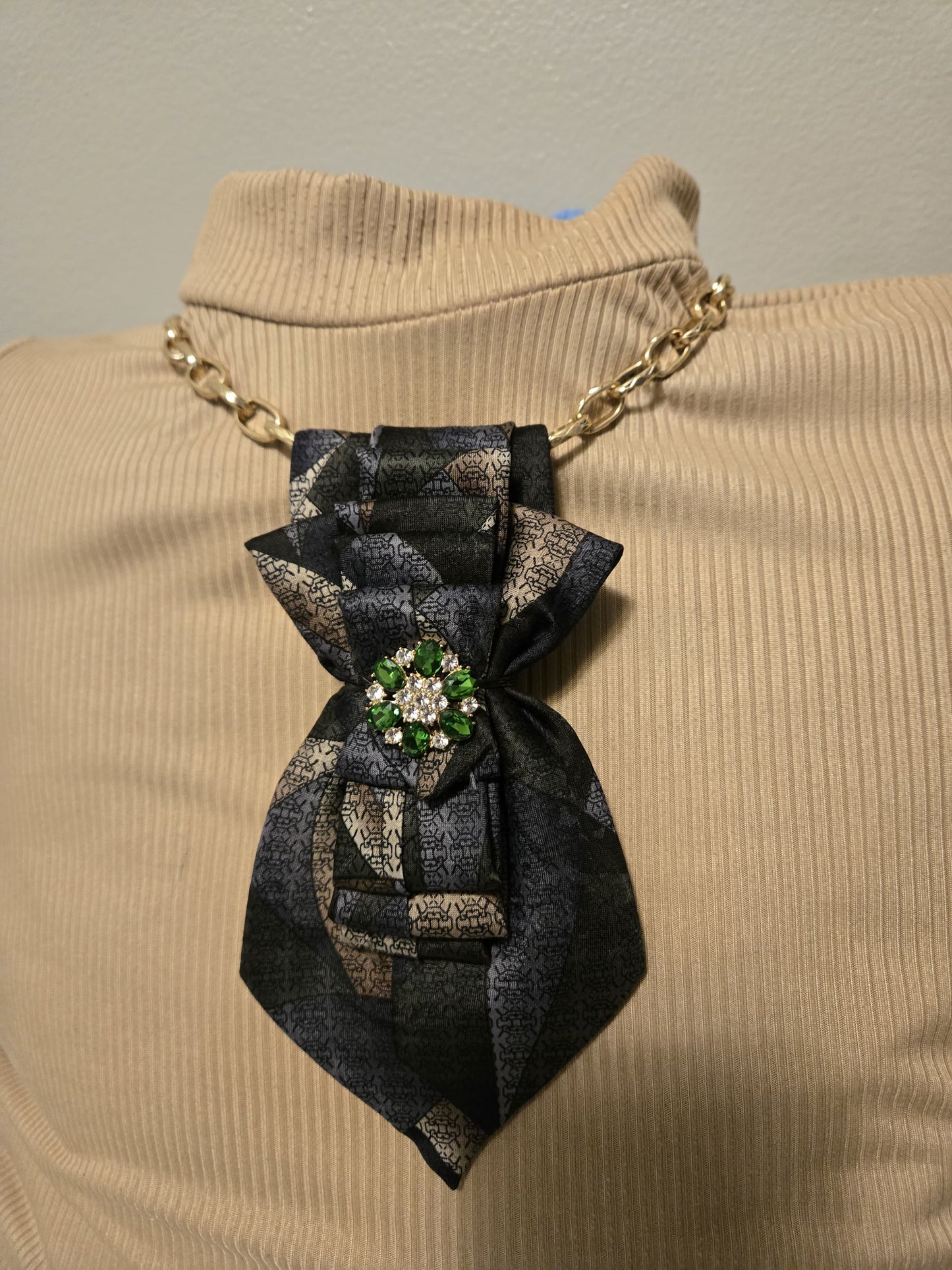 Necklace Tie | Mama's Ties